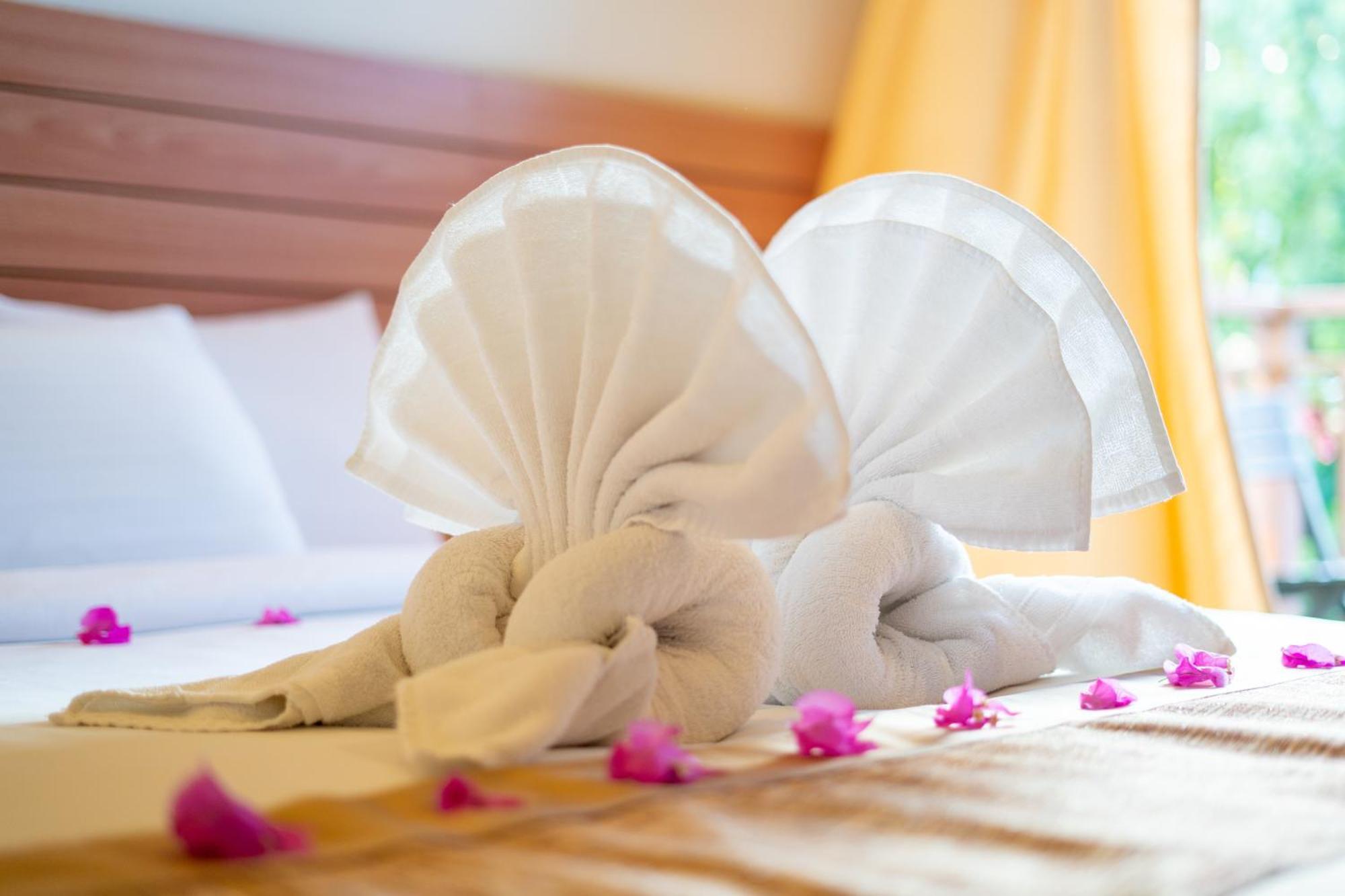 Nala Veli Beach & Spa 乌库拉斯 外观 照片
