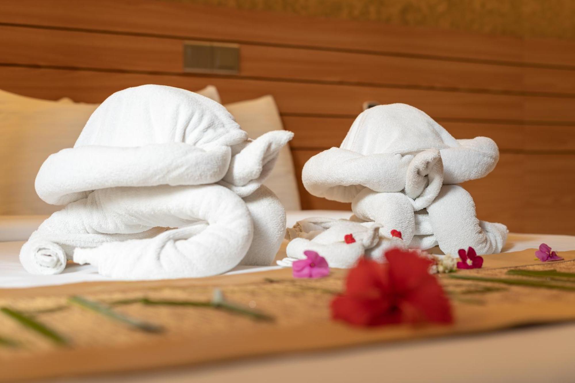 Nala Veli Beach & Spa 乌库拉斯 外观 照片