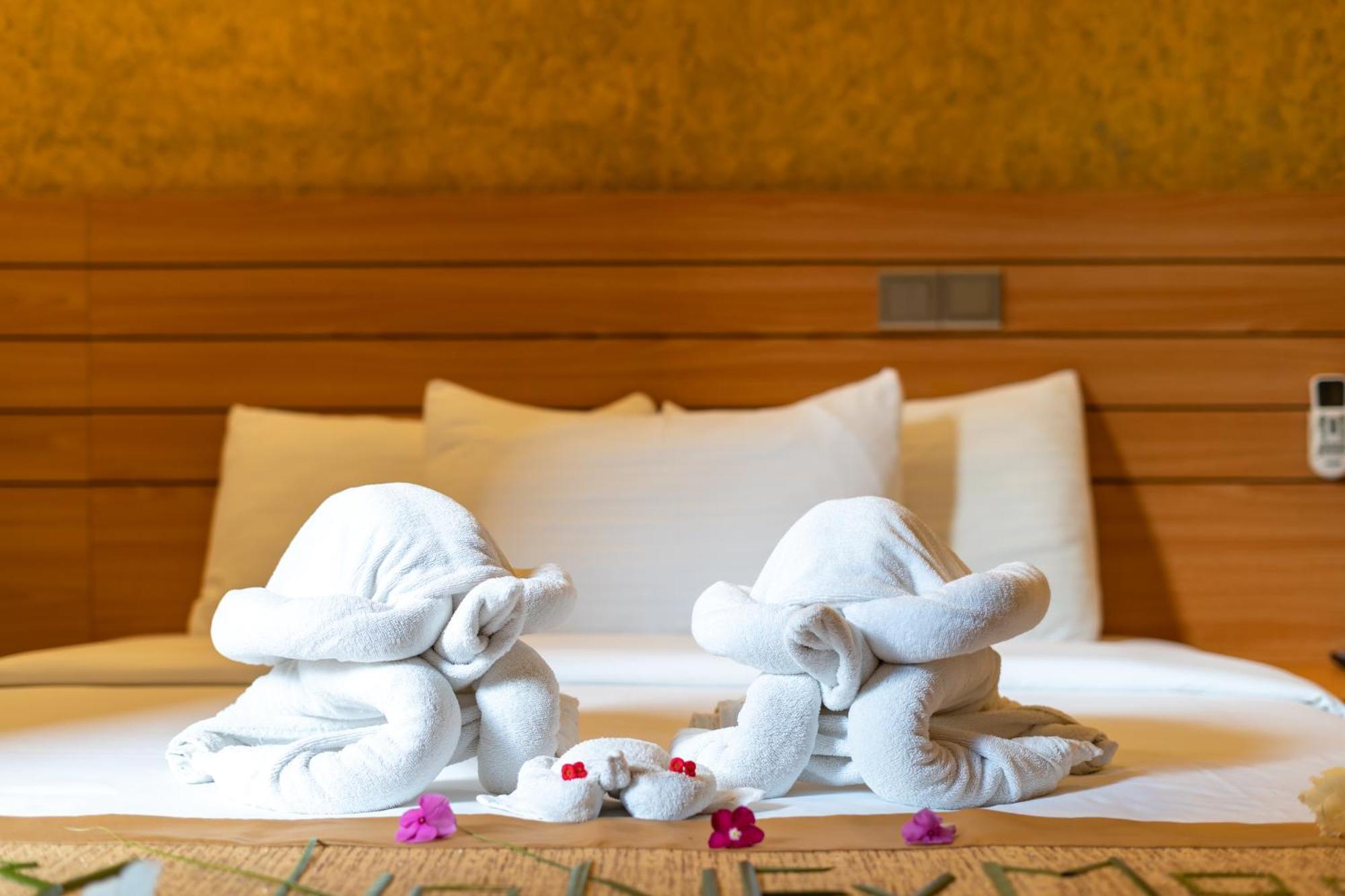 Nala Veli Beach & Spa 乌库拉斯 外观 照片